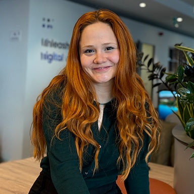 Ece Bıyıklıoğlu